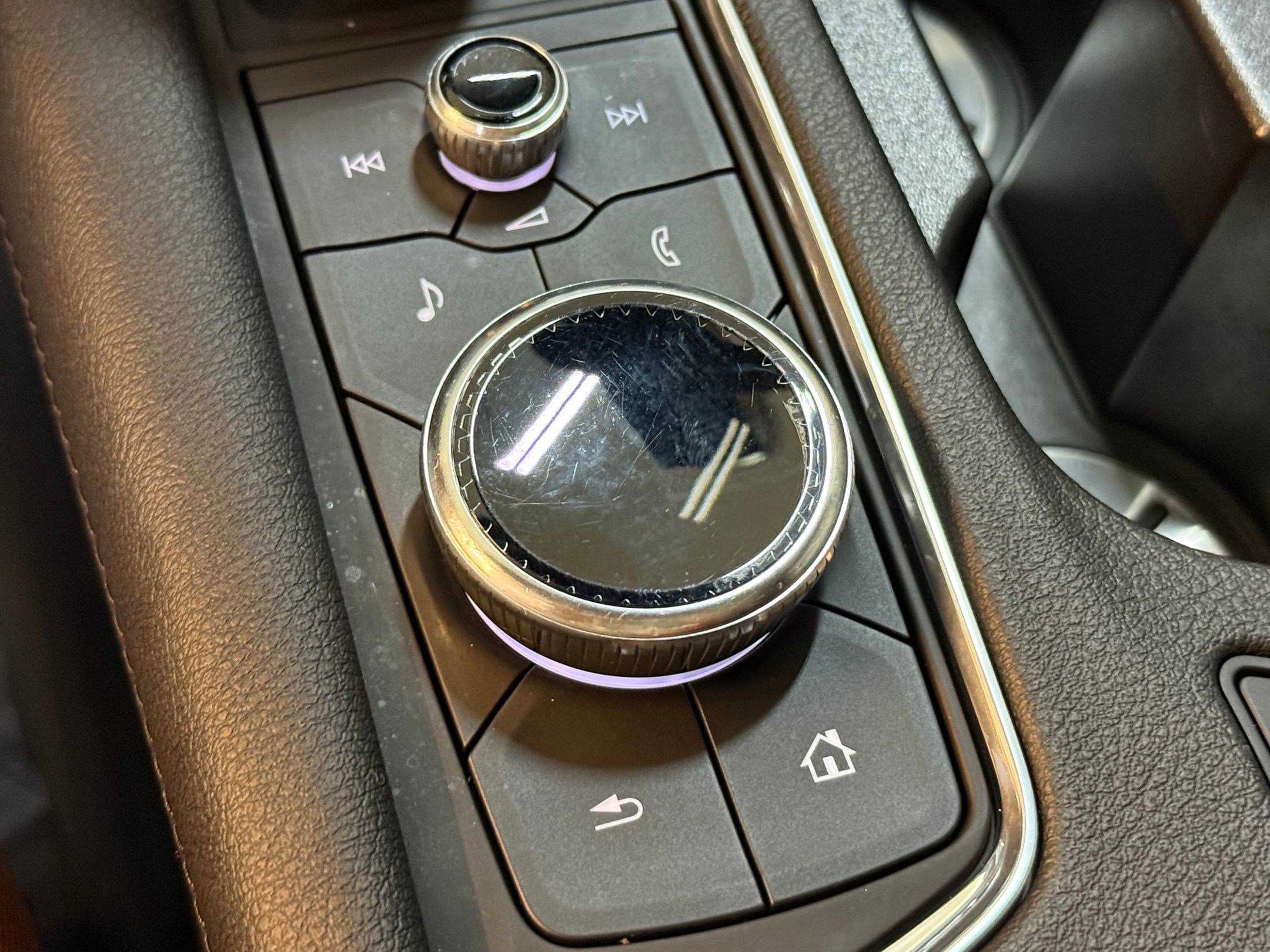 Certified 2022 Cadillac XT5 Premium Luxury w/ Technology Package image 35