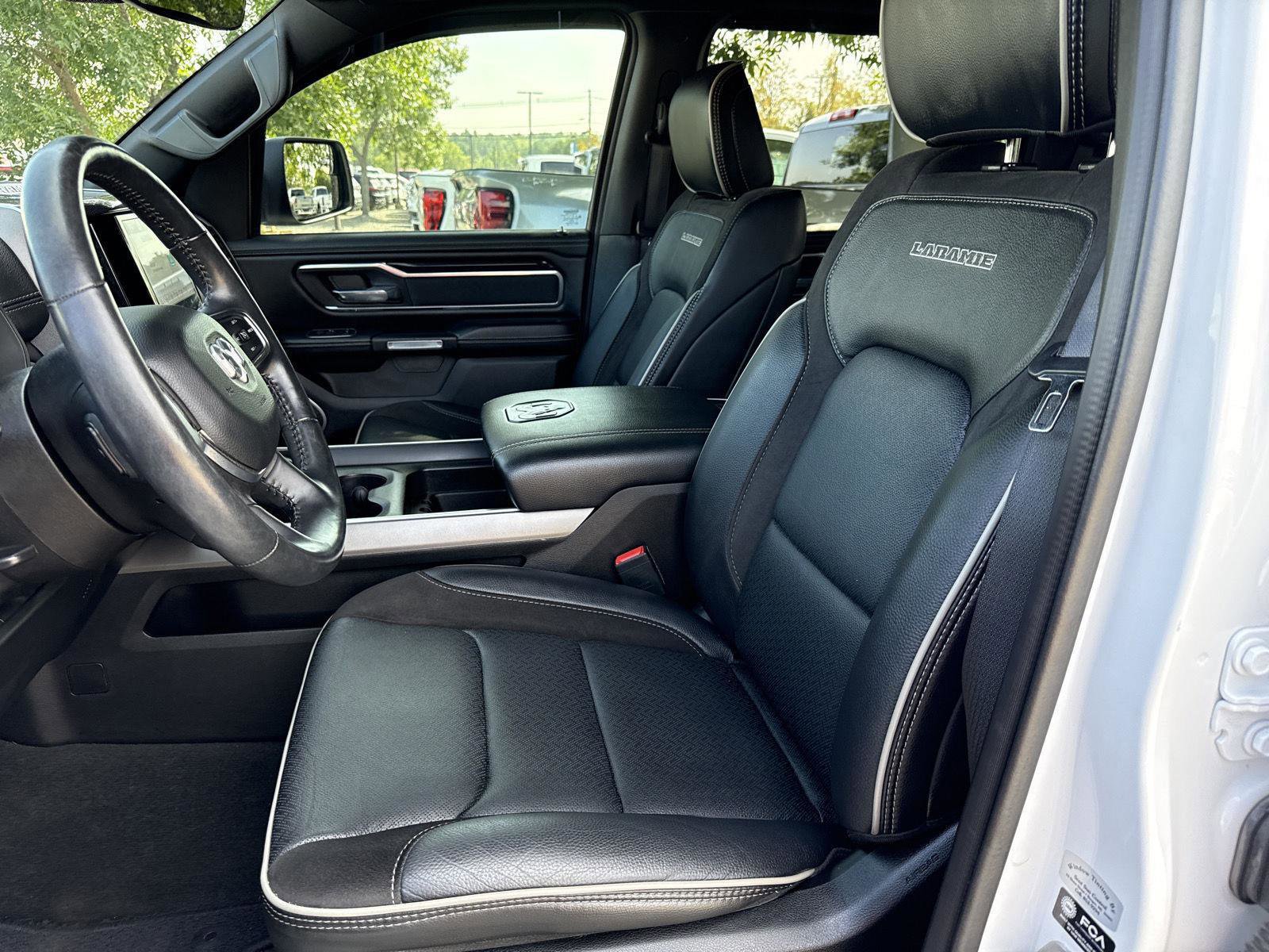 Used 2022 RAM 1500 Laramie w/ Sport Appearance Package image 15