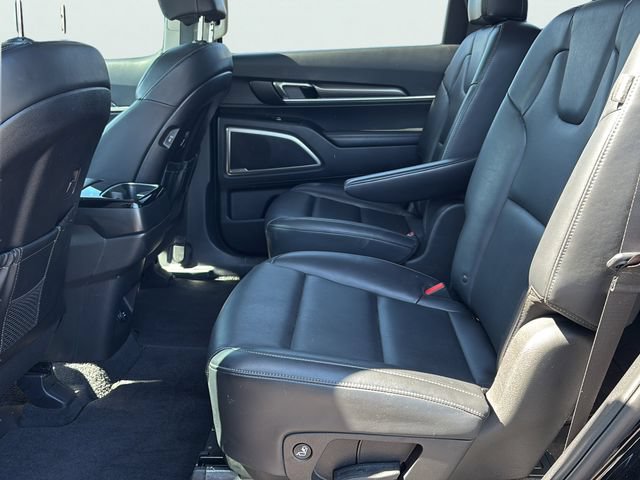 Used 2024 Kia Telluride S FWD image 16