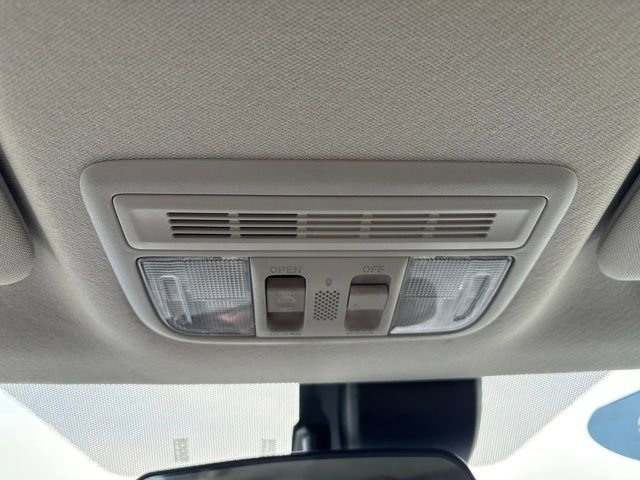 Used 2022 Honda HR-V EX image 16