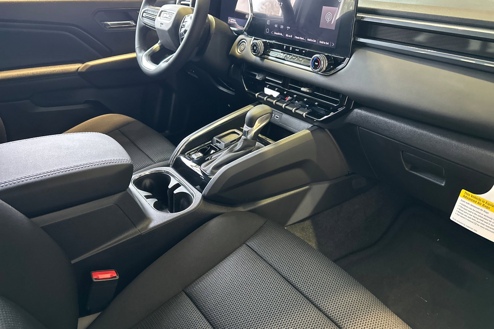 New 2026 GMC Canyon Elevation image 16