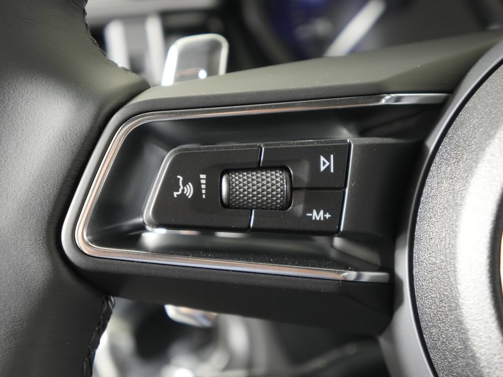New 2026 Porsche Macan AWD/4WD image 23