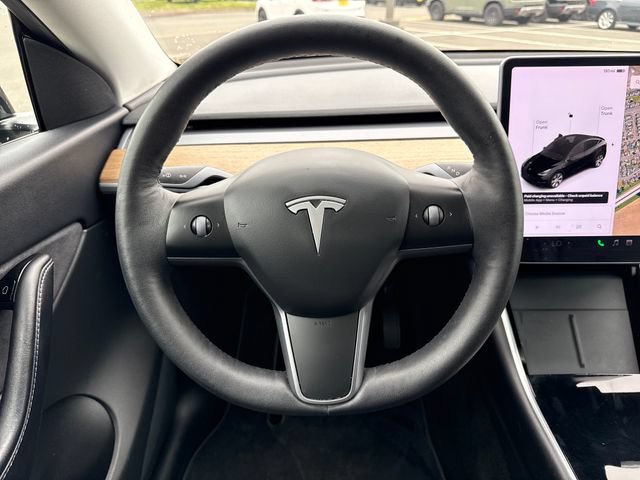 Used 2021 Tesla Model Y Long Range AWD/4WD image 20