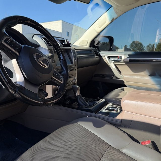 Used 2020 Lexus GX 460 Premium image 36