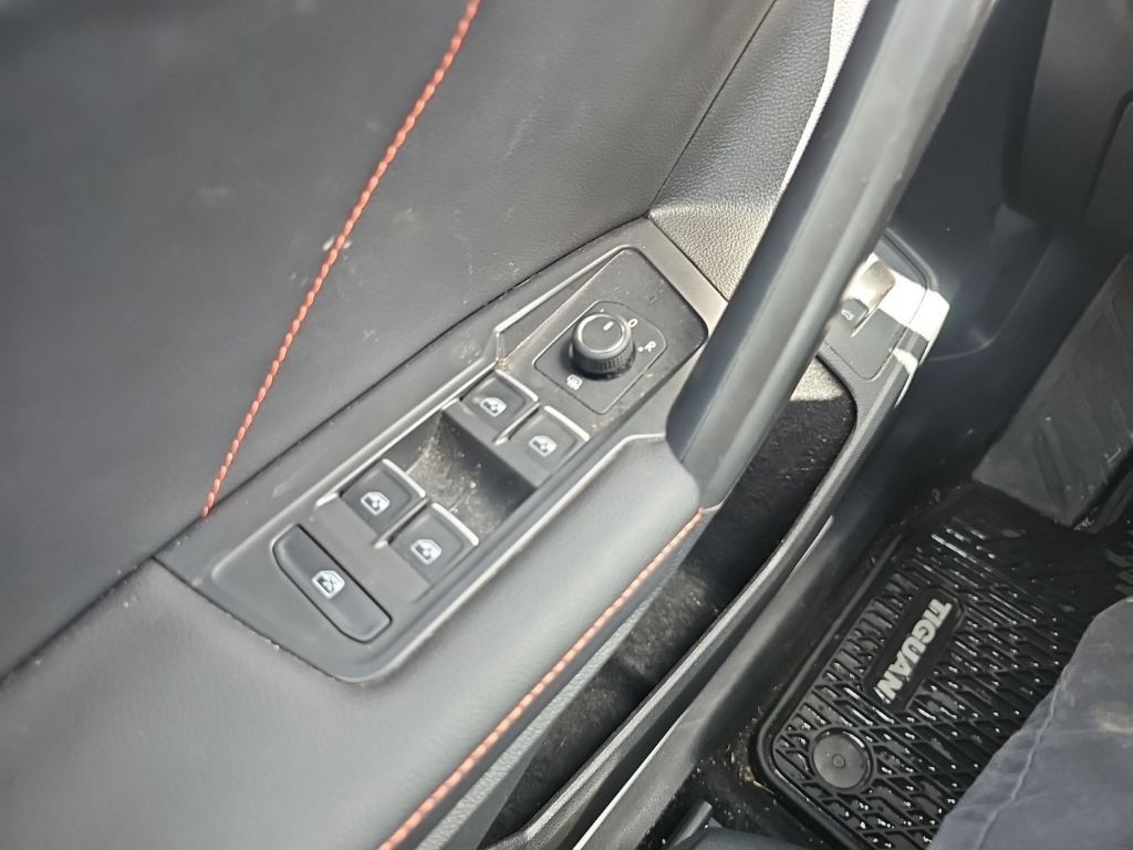 Used 2024 Volkswagen Tiguan Wolfsburg Edition w/ Panoramic Sunroof Package FWD image 34