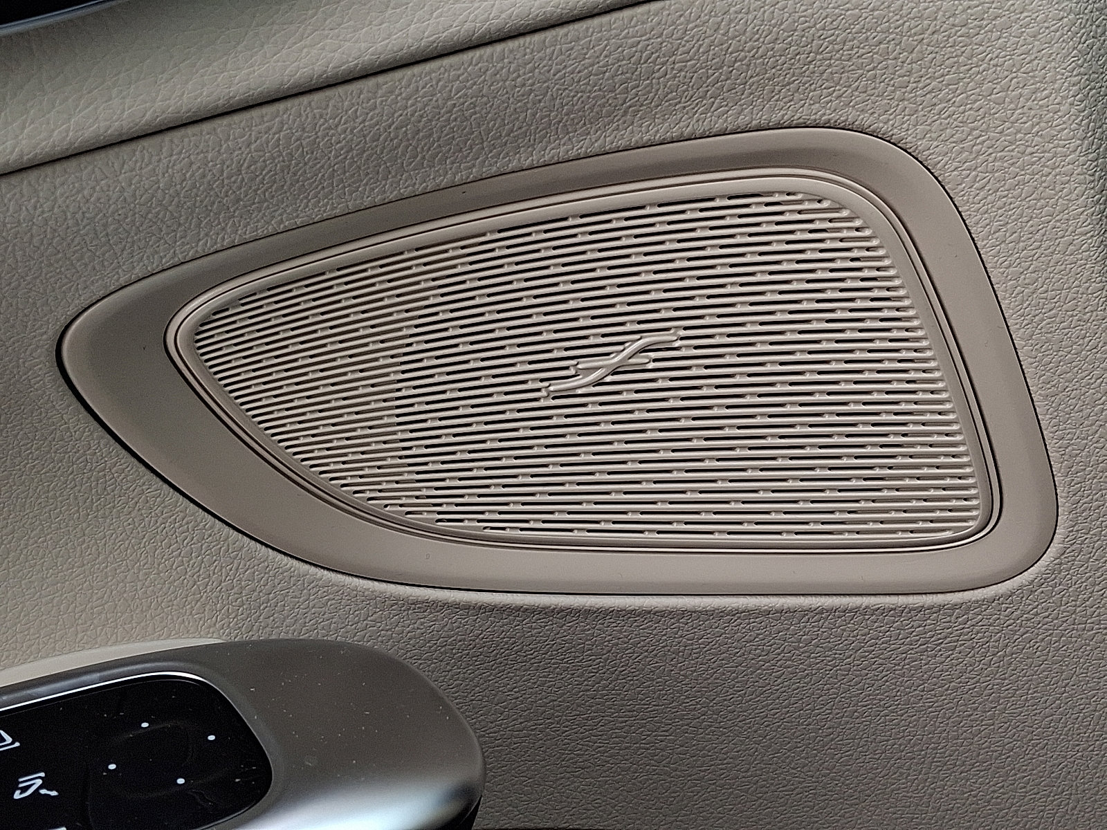 New 2026 Mercedes-Benz C 300 4MATIC Sedan image 15