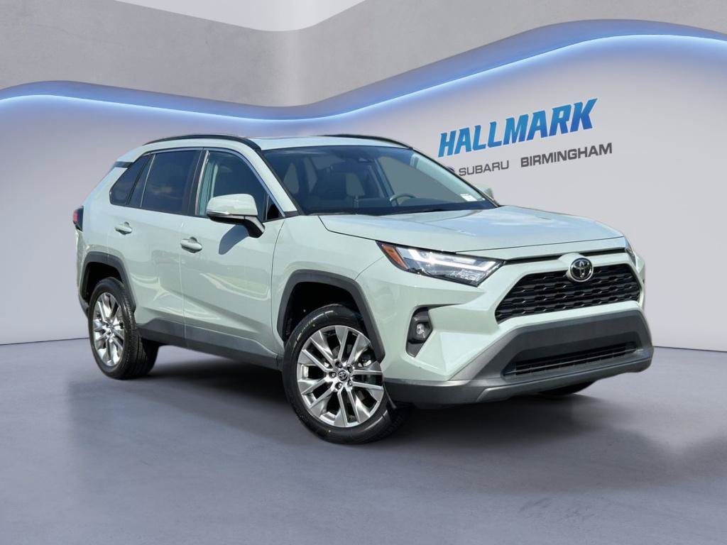 Used 2022 Toyota RAV4 XLE Premium FWD video 1