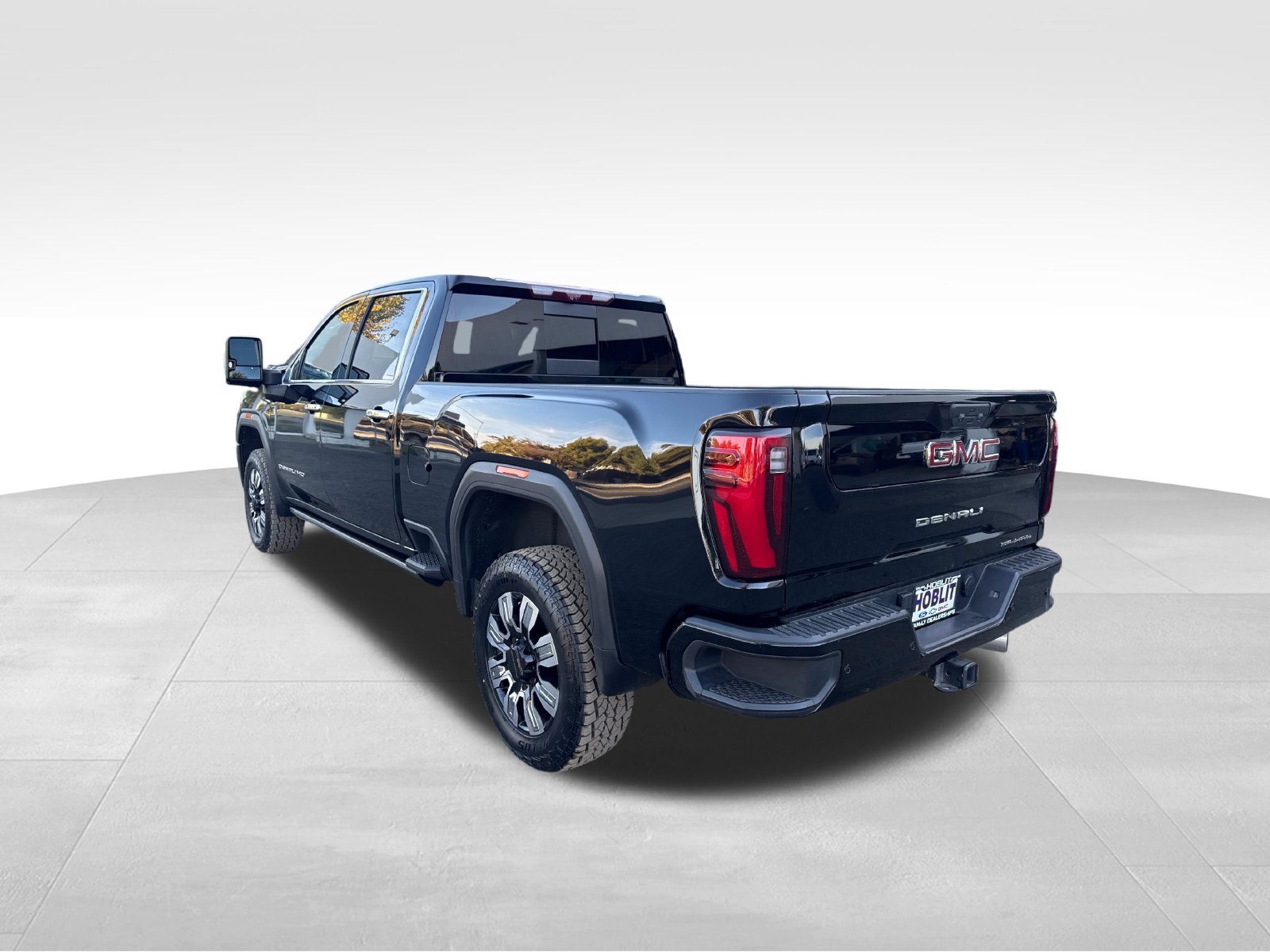 Used 2024 GMC Sierra 2500 Denali w/ Denali Reserve Package AWD/4WD image 3