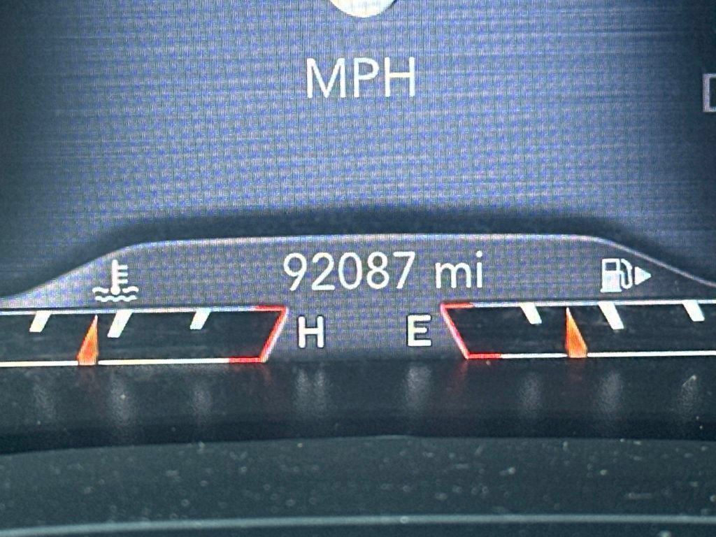 Used 2021 Jeep Cherokee Trailhawk w/ Sun, Sound & Nav Group AWD/4WD image 29