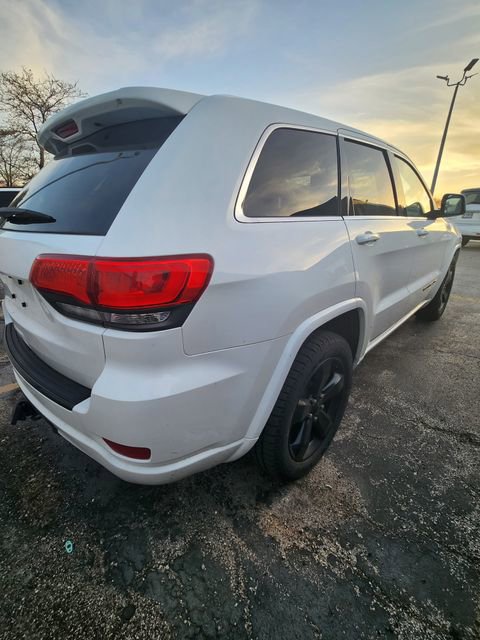 Used 2015 Jeep Grand Cherokee Altitude image 9