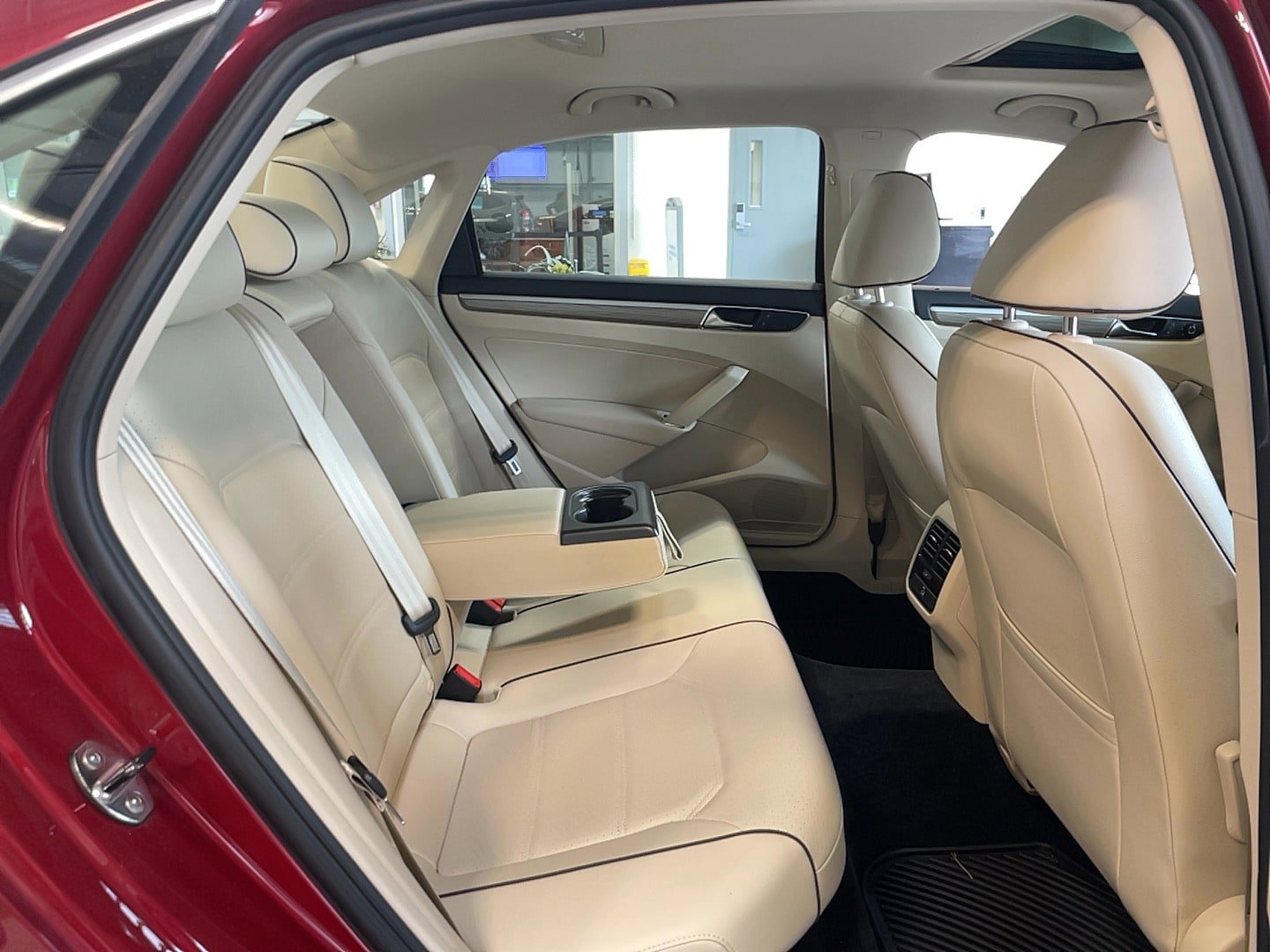 Used 2017 Volkswagen Passat 1.8T SE FWD image 20
