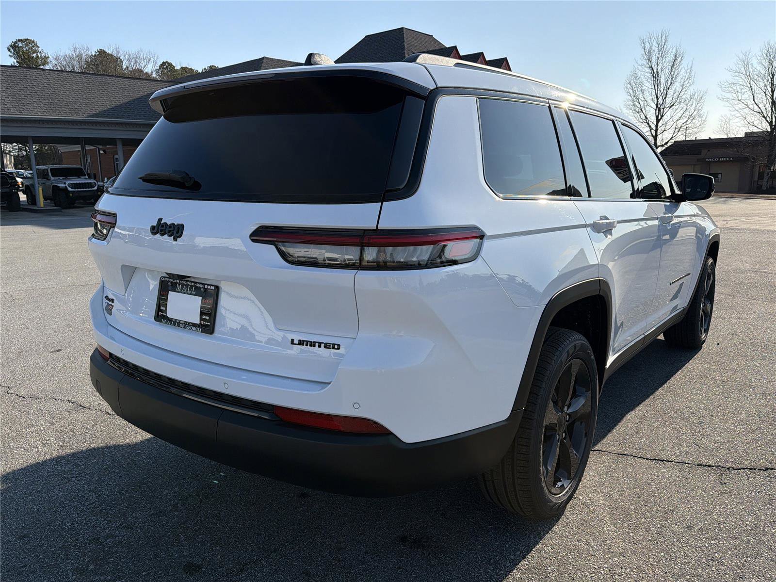 New 2025 Jeep Grand Cherokee L Limited w/ Black Appearance Package image 5