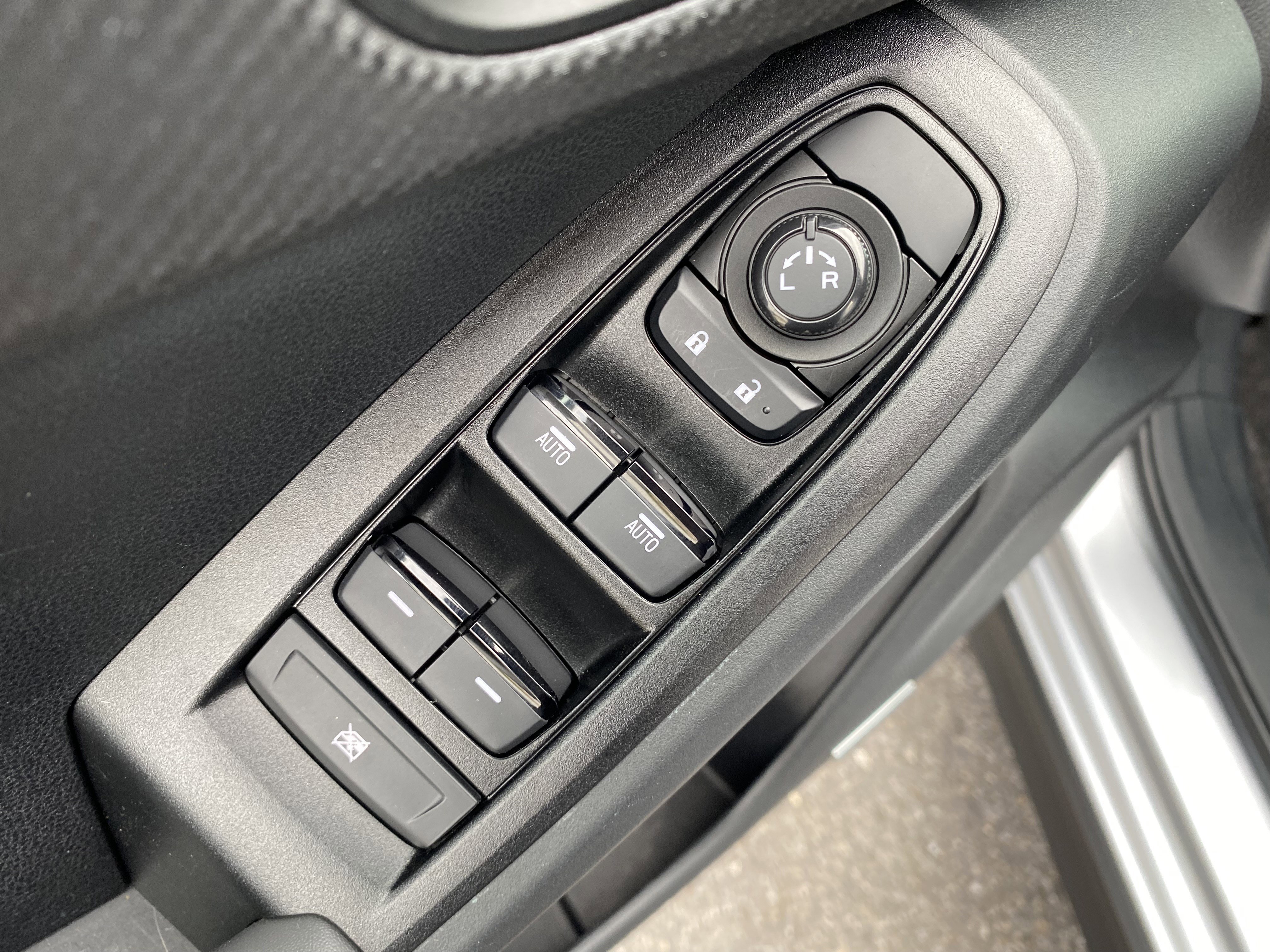 Used 2025 Subaru Crosstrek 2.5i Wilderness w/ Crosstrek Mirror Package image 18