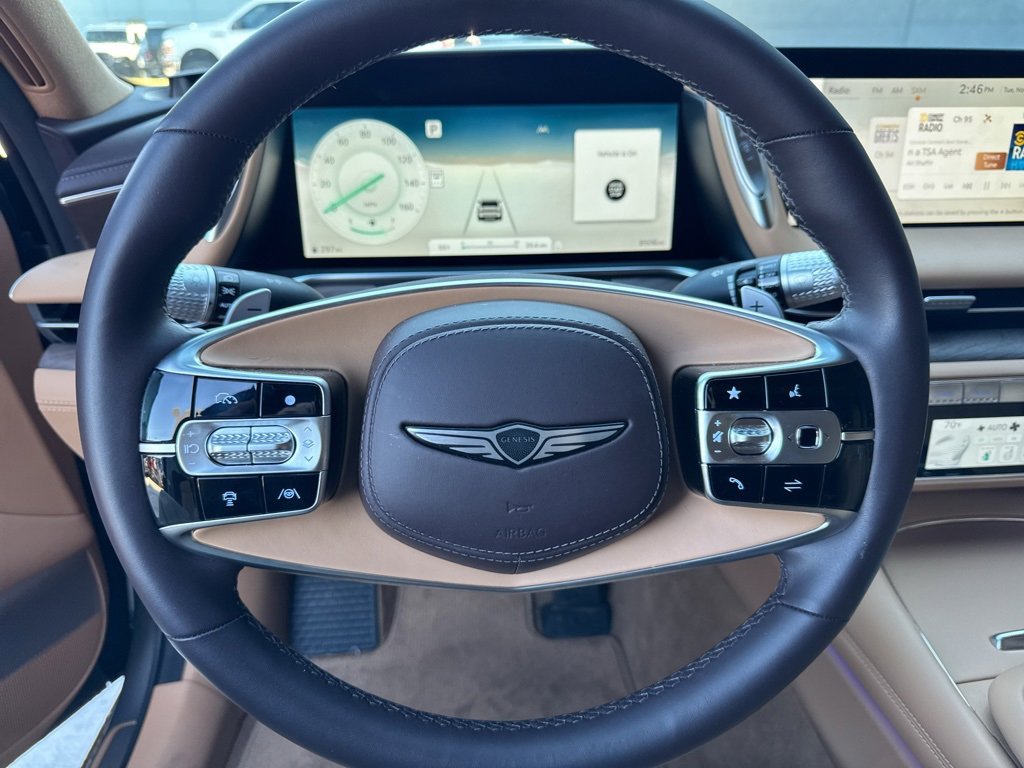 Used 2025 Genesis G90 3.5T image 3