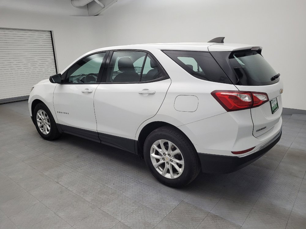 Used 2018 Chevrolet Equinox LS image 3