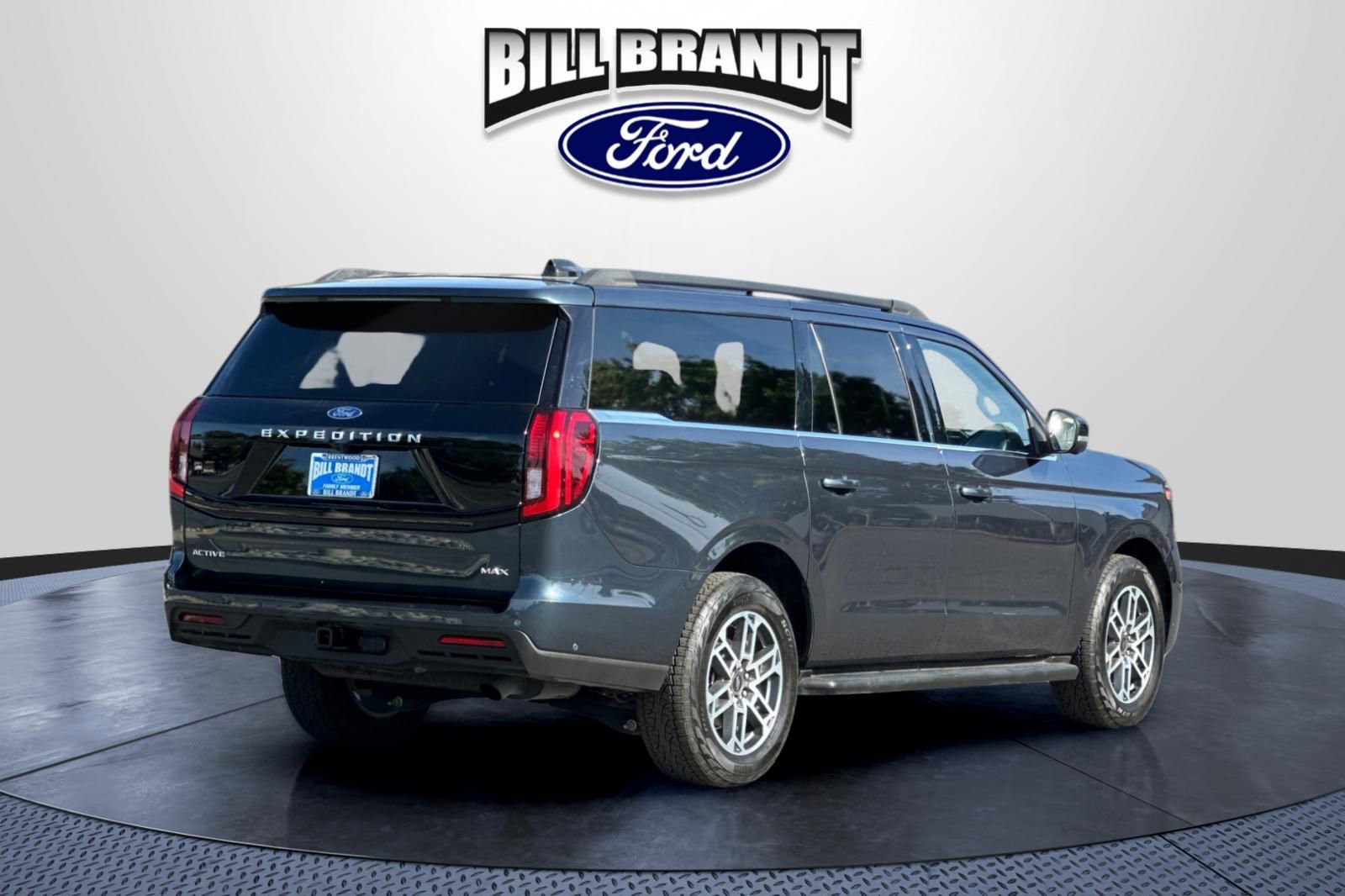 Used 2025 Ford Expedition Max Active AWD/4WD image 3