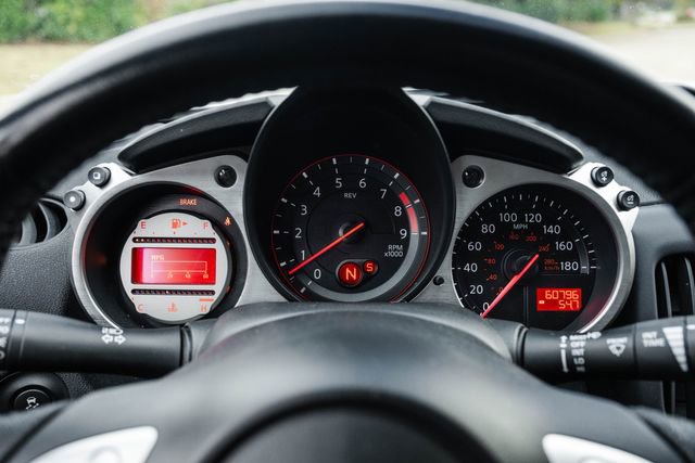 Used 2011 Nissan 370Z Touring w/ Sport Pkg image 8