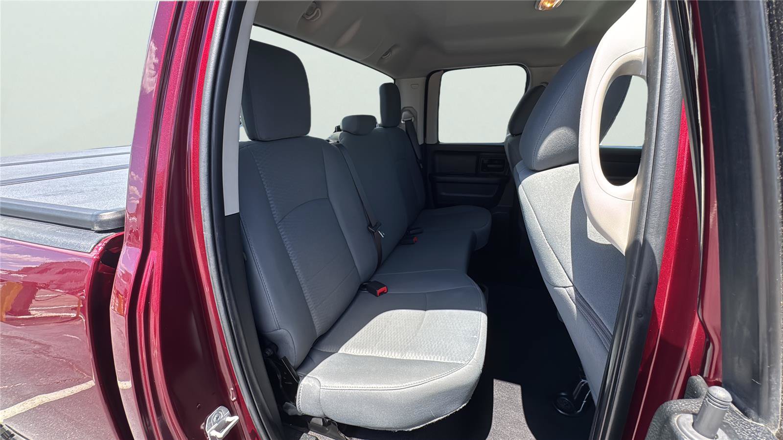 Certified 2017 RAM 1500 Express AWD/4WD image 22