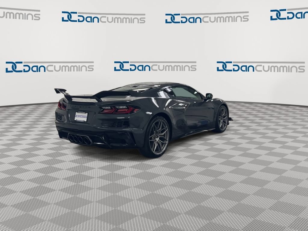 New 2027 Chevrolet Corvette Z06 RWD image 8