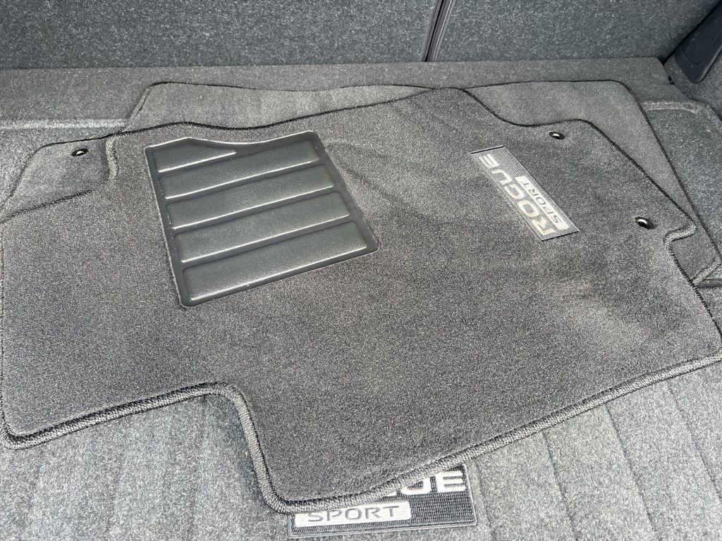 Used 2020 Nissan Rogue Sport SV w/ All-Weather Package image 12