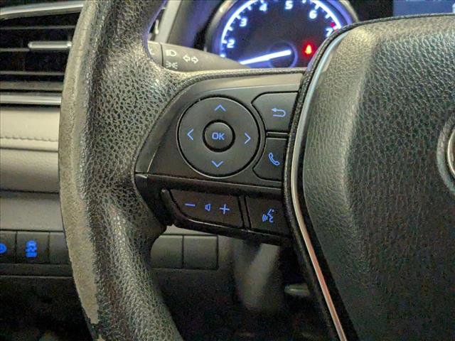 Used 2018 Toyota Camry LE image 11