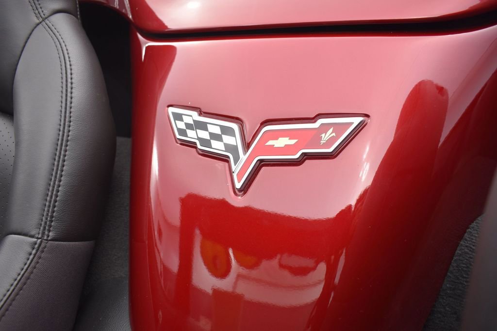 Used 2006 Chevrolet Corvette Convertible w/ Preferred Equipment Group RWD image 24