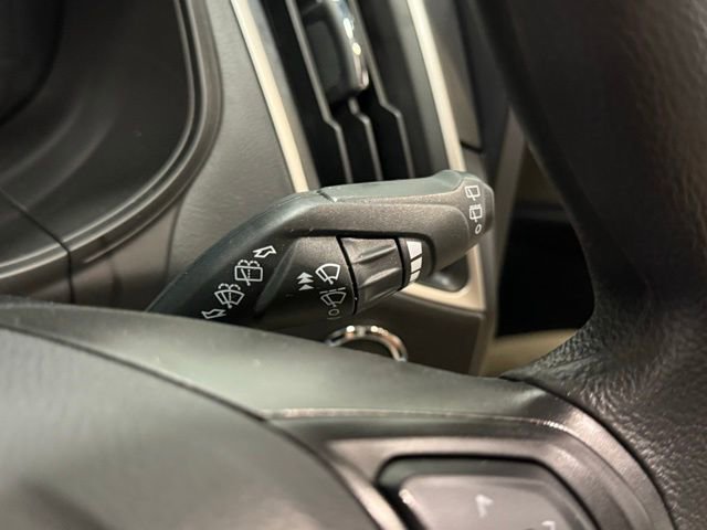 Used 2024 Ford Edge SE image 15