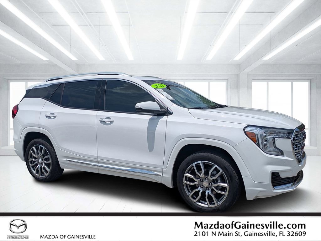 Used 2022 GMC Terrain Denali AWD/4WD image 1