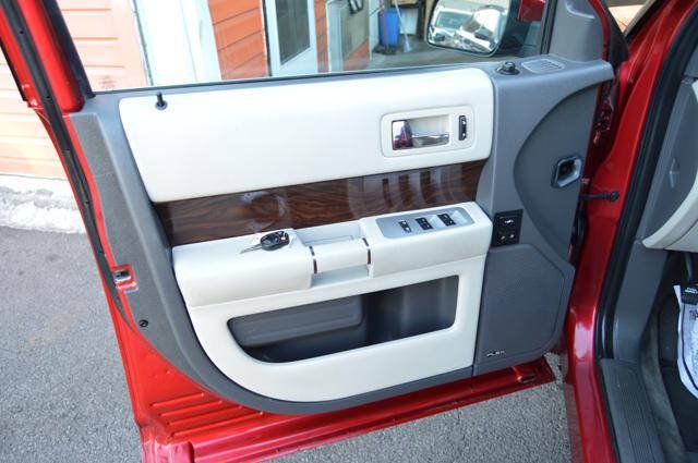 Used 2012 Ford Flex SEL w/ Equipment Group Order Code FWD image 32