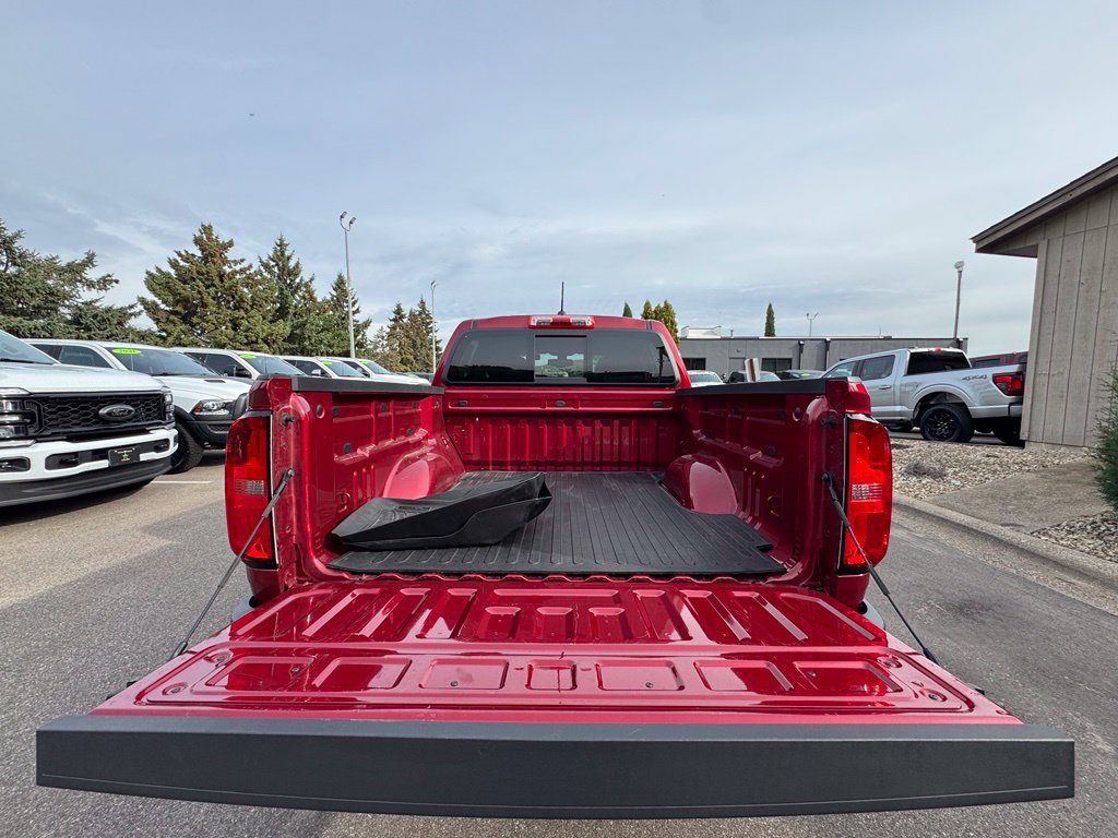 Used 2018 Chevrolet Colorado Z71 AWD/4WD image 12