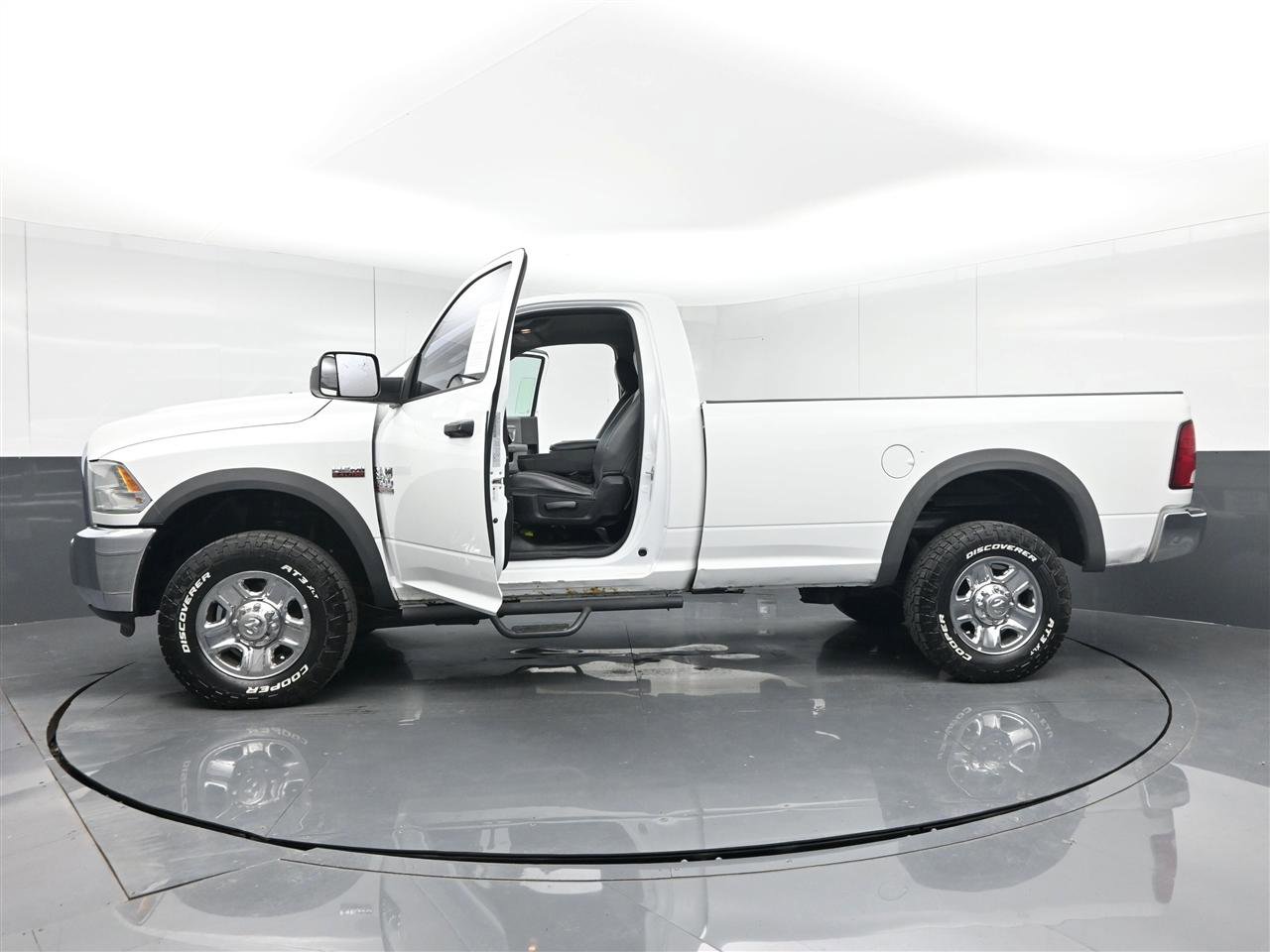 Used 2017 RAM 2500 Tradesman w/ Chrome Appearance Group image 39