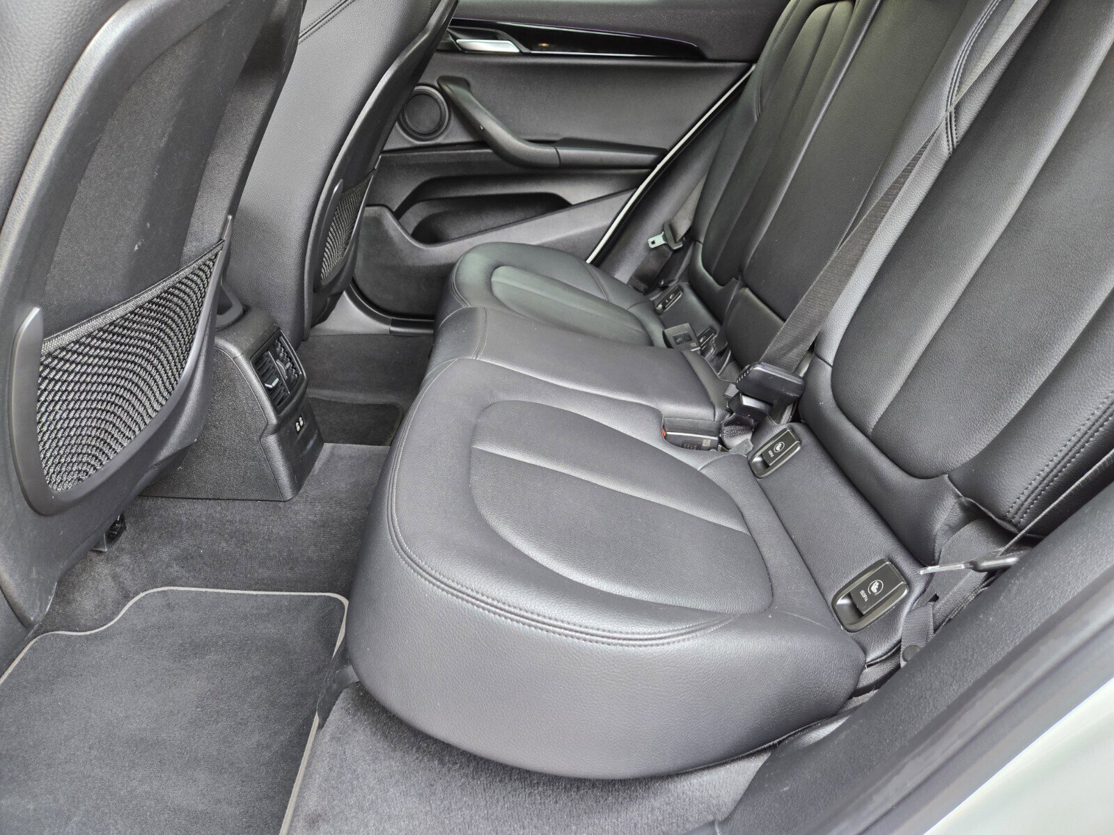 Used 2018 BMW X2 sDrive28i image 9