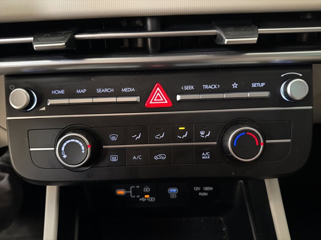 Certified 2025 Hyundai Tucson SE image 19