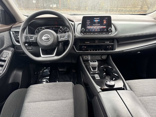 Used 2023 Nissan Rogue SV AWD/4WD image 15