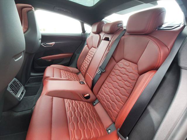 Certified 2024 Audi e-tron GT Premium Plus w/ Executive Package AWD/4WD image 21