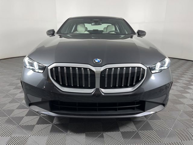 Used 2024 BMW 530i w/ Premium Package image 3