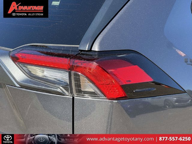 Certified 2024 Toyota RAV4 LE AWD/4WD image 14
