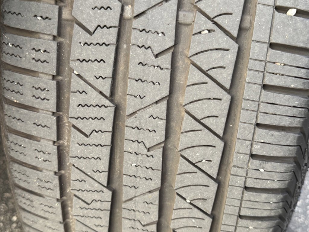 Used 2023 Land Rover Range Rover Velar R-Dynamic S image 32