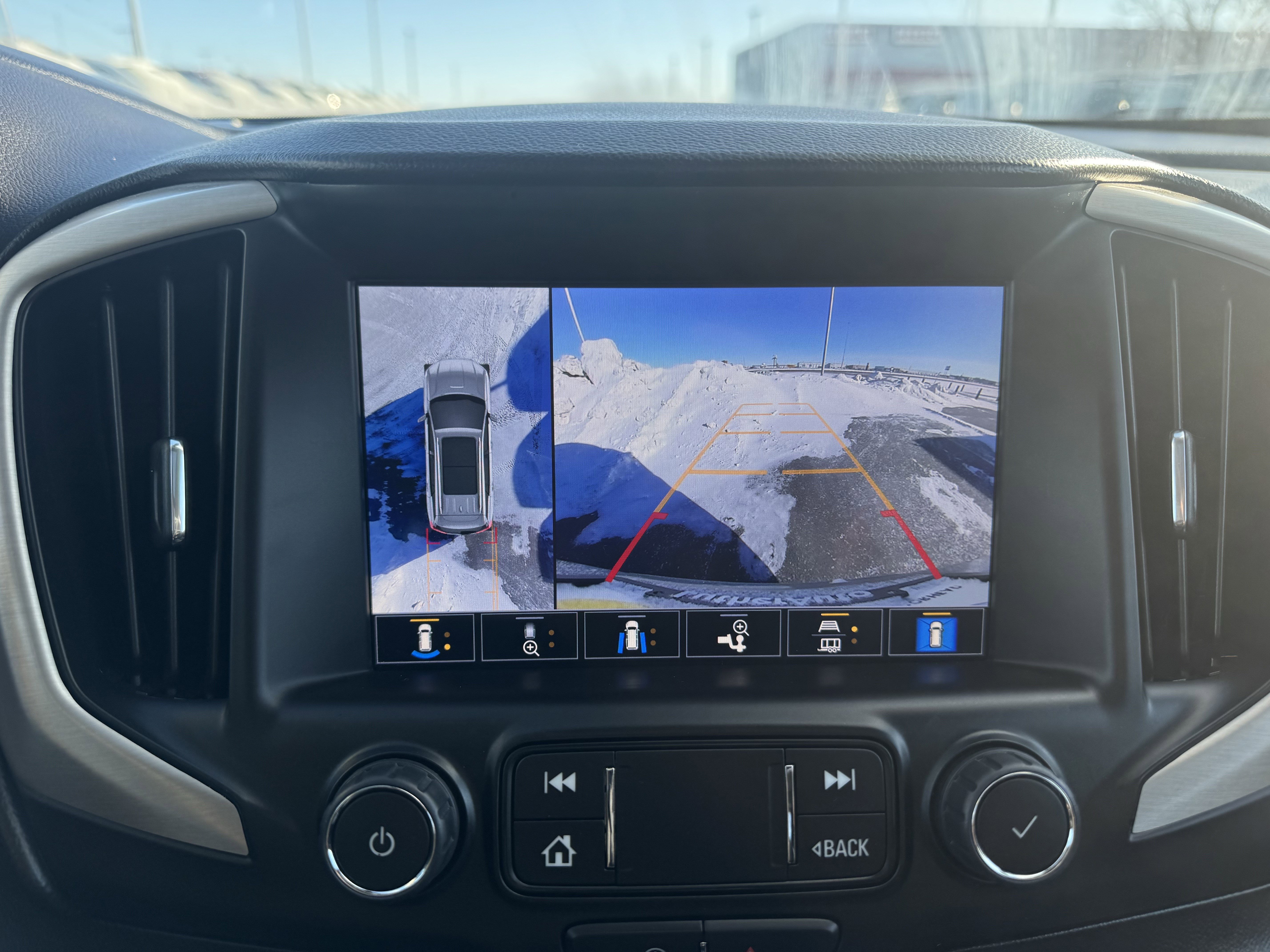 Used 2023 GMC Terrain Denali w/ Denali Premium Package image 23