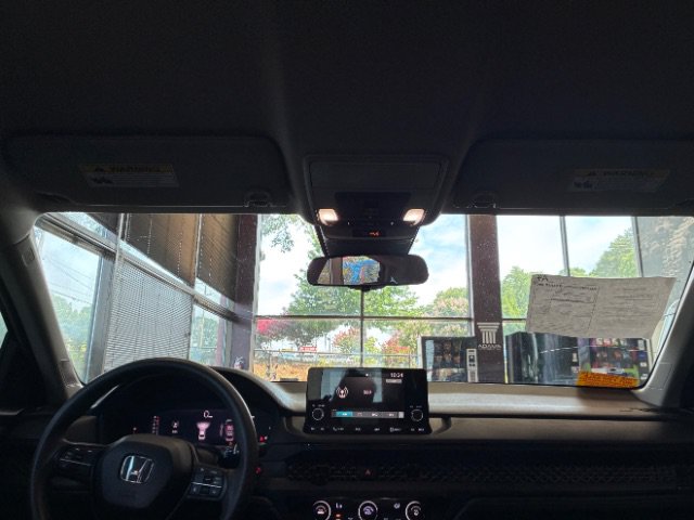 Used 2023 Honda Accord LX image 25