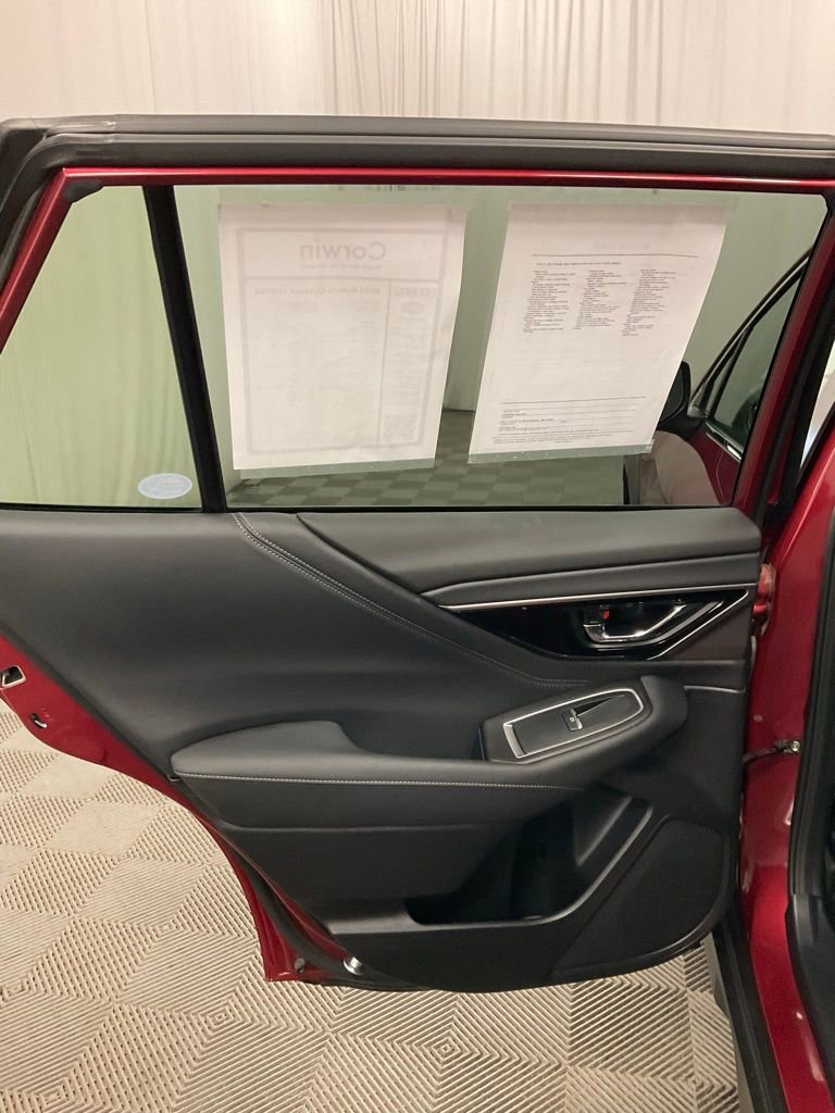Used 2024 Subaru Outback Limited image 32