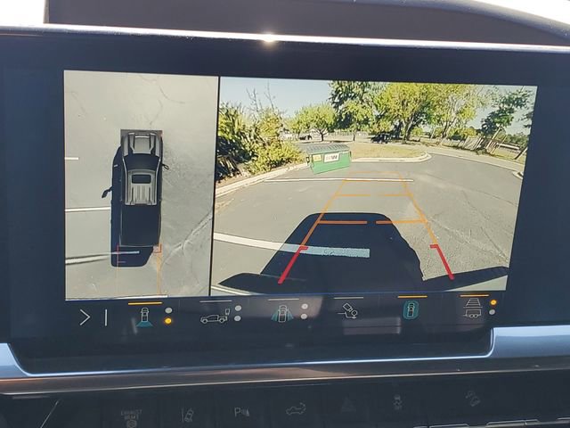 Used 2025 Chevrolet Silverado 2500 LT w/ Trail Boss Package image 17