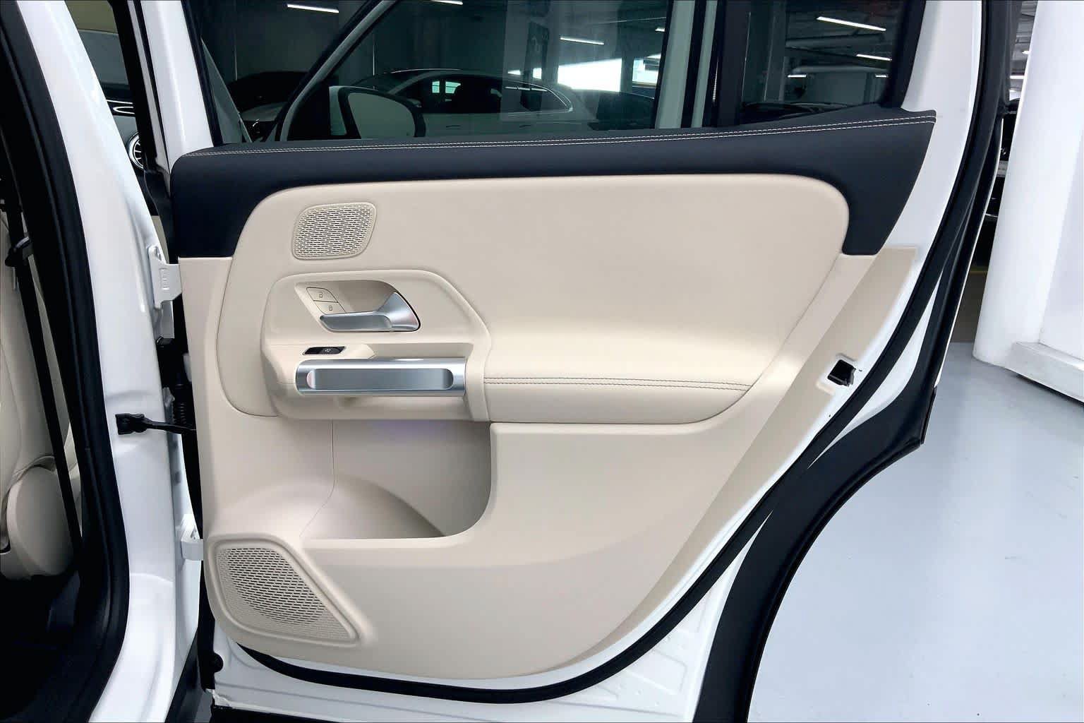 New 2026 Mercedes-Benz GLB 250 image 13