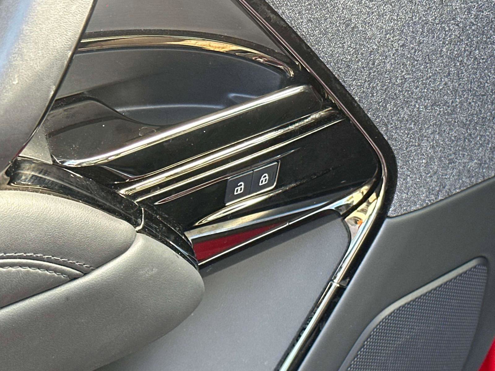 Used 2024 Land Rover Range Rover Sport Dynamic SE image 17