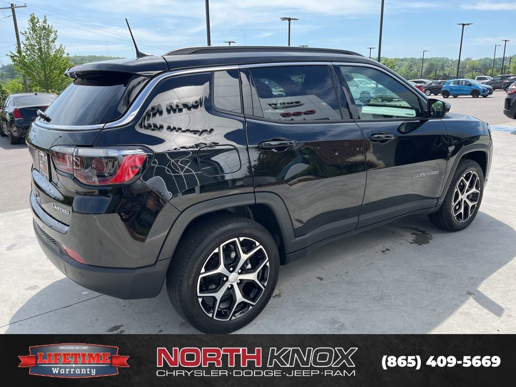 Used 2024 Jeep Compass Limited AWD/4WD image 18
