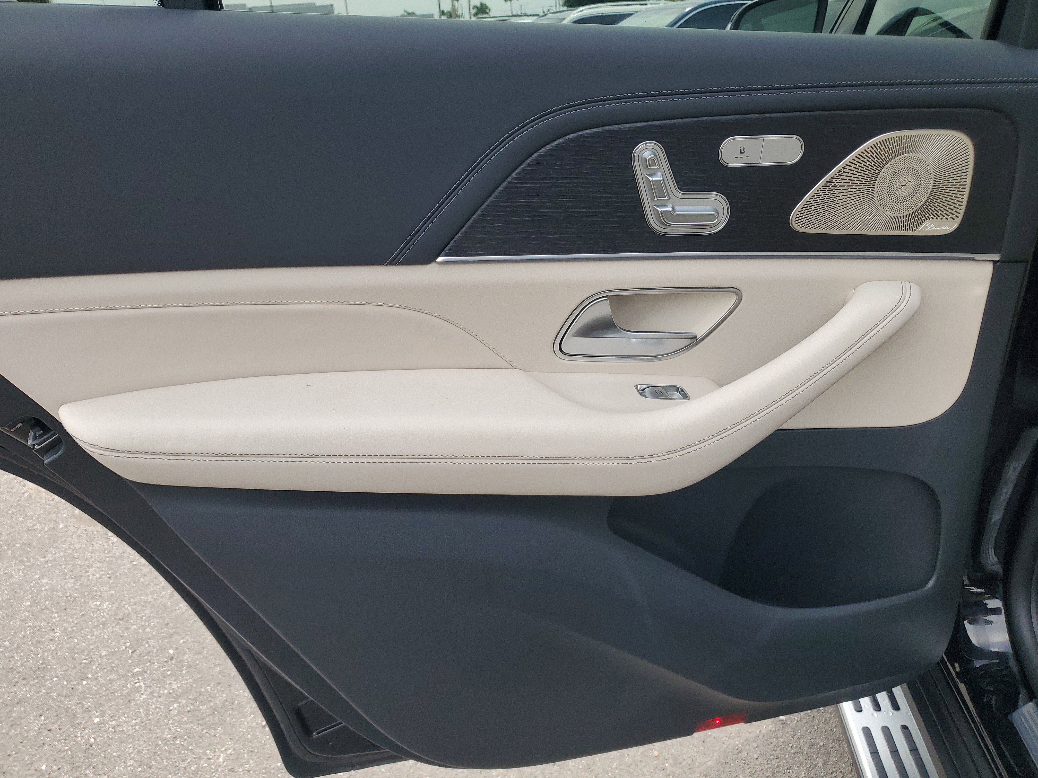 New 2026 Mercedes-Benz GLS 63 AMG 4MATIC image 11