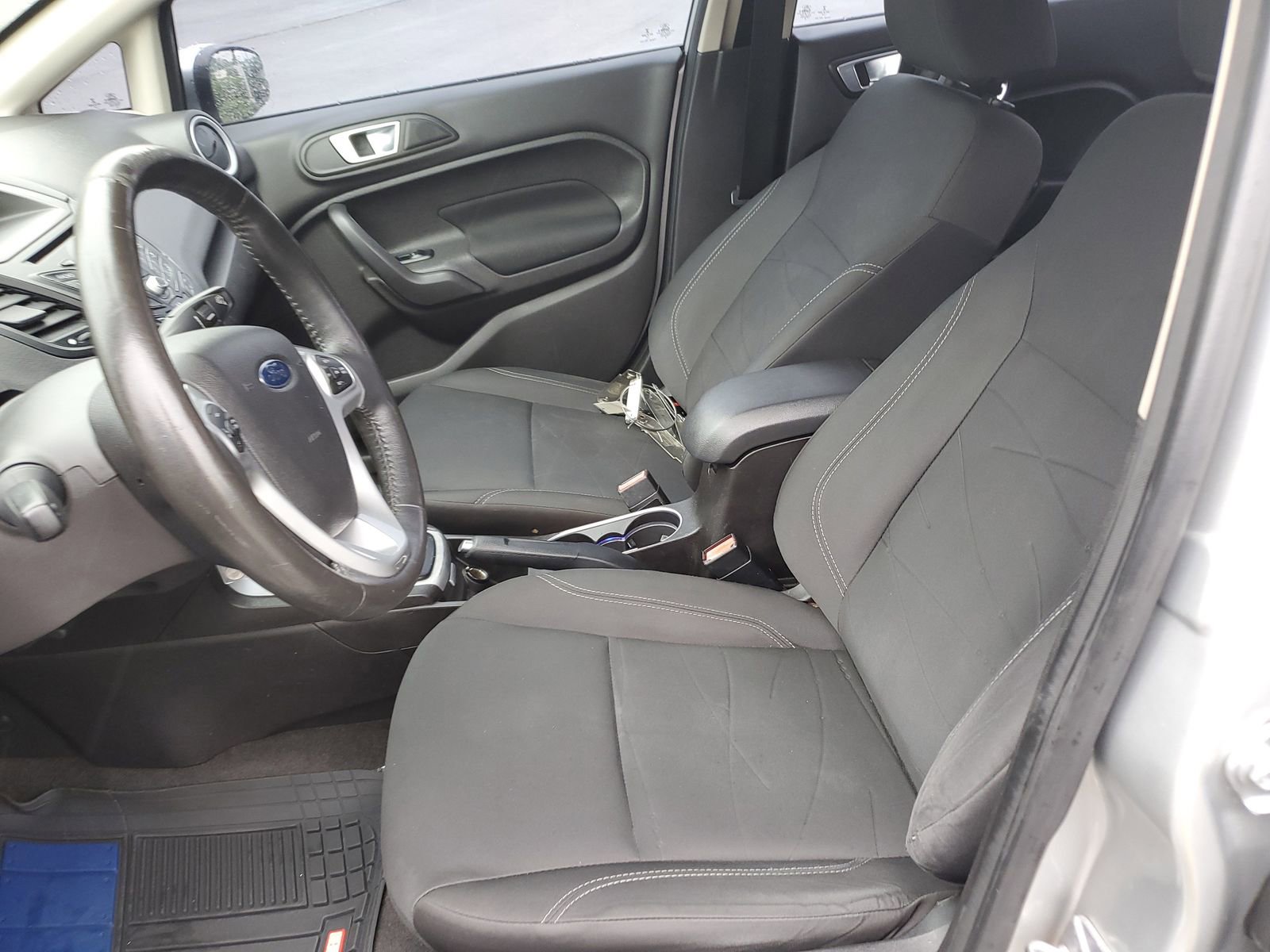 Used 2015 Ford Fiesta SE FWD image 15