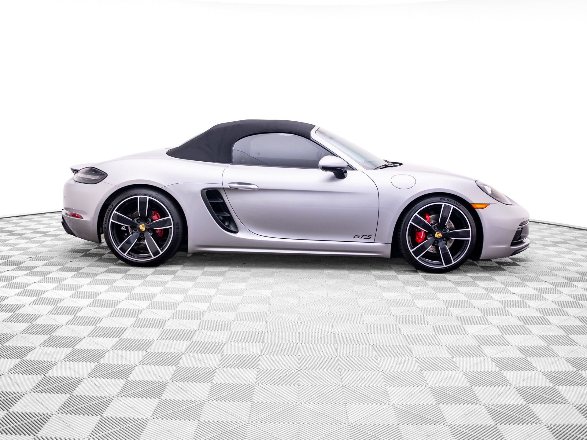 Used 2019 Porsche 718 Boxster GTS RWD image 7