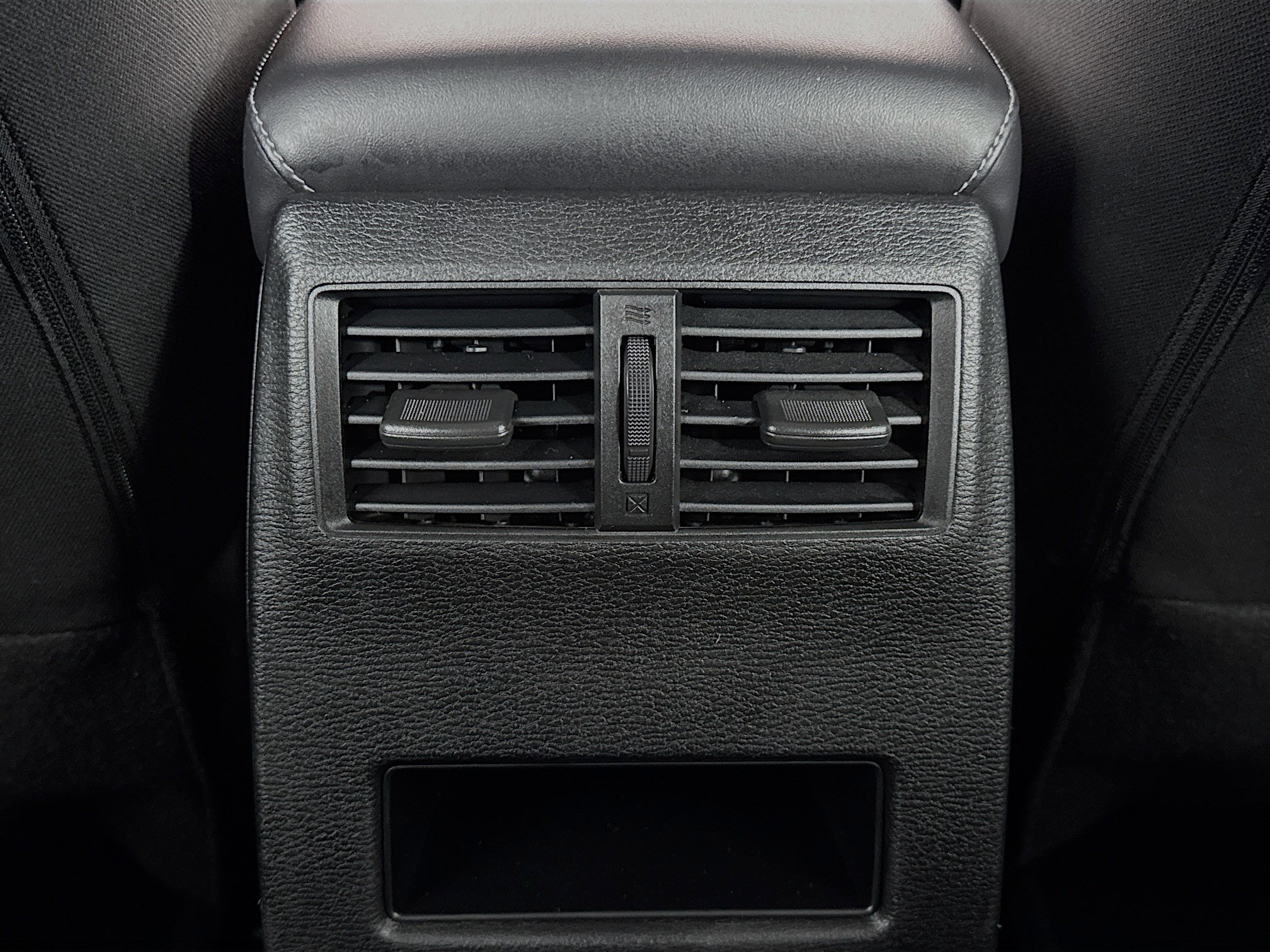 Used 2023 Mitsubishi Outlander ES FWD image 23