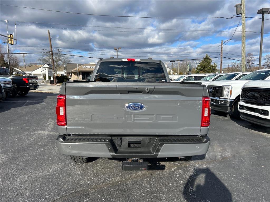 Used 2021 Ford F150 XLT w/ Equipment Group 302A High image 13